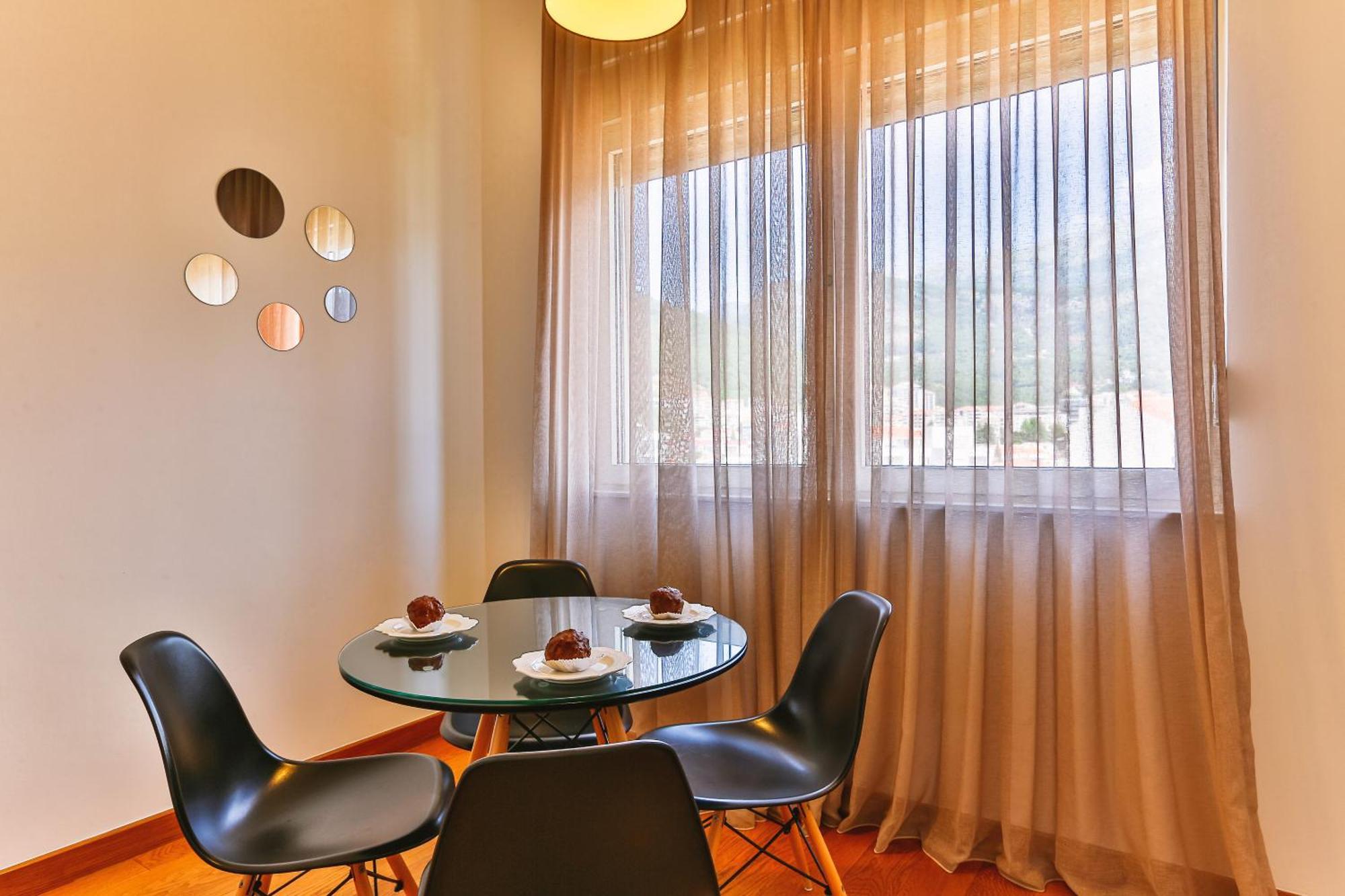Montesun Apartments Budva Oda fotoğraf